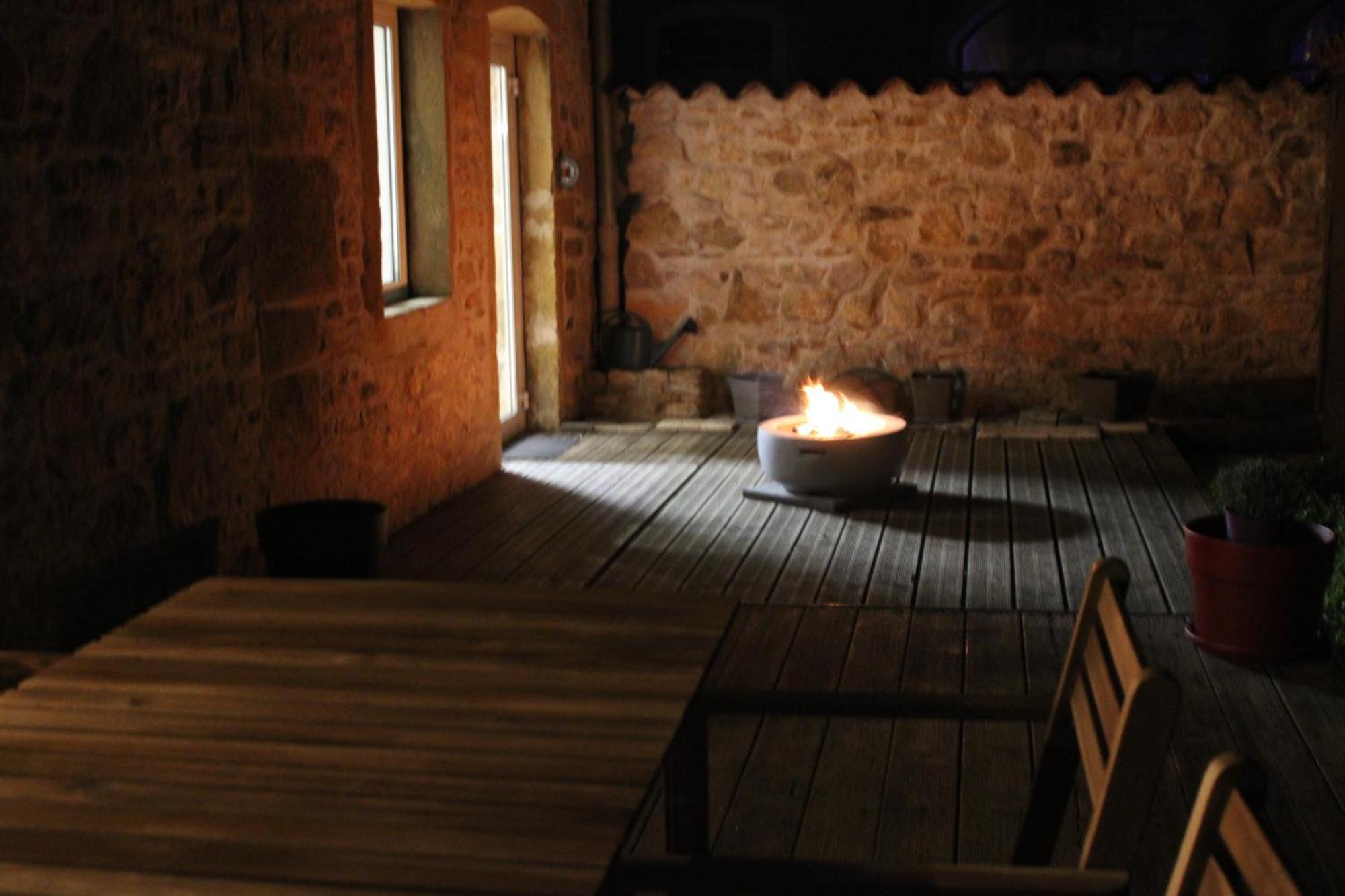 Gite Du Beaujolais Lyonnais Лисьё Экстерьер фото